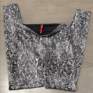 Snakeskin Print Leggings